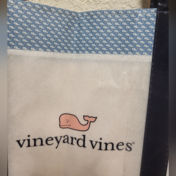 Vineyard Vines Reusable Shopping Bag - Picture 3 of 6